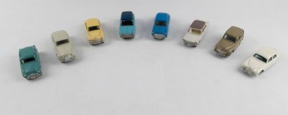 Corgi Toys, lot de 8 voitures sans boite,...