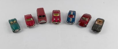 Corgi Toys, lot de 7 voitures sans boite,assez...