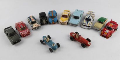 Lot de 15 voitures comprenant : 4 voitures...