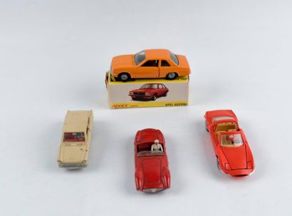 Dinky Toys France, lot de 4 voitures : Matra...