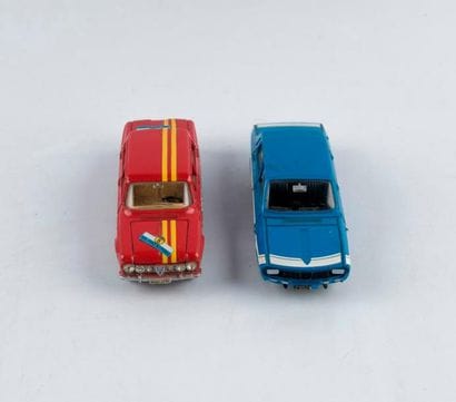 Dinky Toys France, lot de 2 voitures : Alfa...