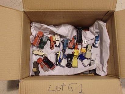 Lot de 55 camionnettes 2CV Citroen de la...