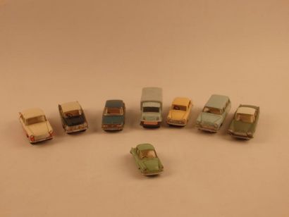 Model Pet, lot de 8 voitures sans boite,...