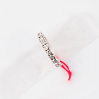 Demi -alliance, serti de 11 diamants taille...