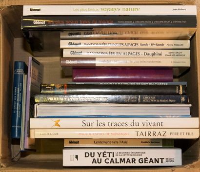 (MONTAGNE 16).
Lot de 15 livres. Randonnées...