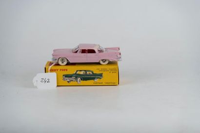 DTF : Chrysler Saratoga réf 550, rose, très...