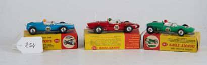 DTF : 3 voitures de course, Lotus Racing...
