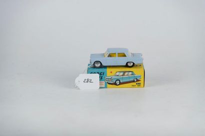 Corgi Toys : Fiat 1800 réf 217,bleu pâle...