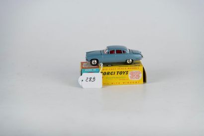 Corgi Toys : Jaguar Mark X réf 238,bleue,...
