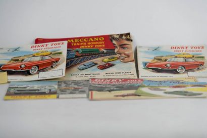 Lot de 6 catalogues Dinky Toys : 1957/19...
