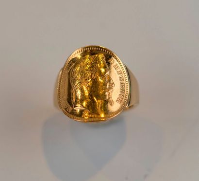 *Chevalière en or jaune 750 millièmes (18K)....
