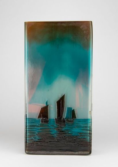 Emile GALLE (1846-1904). Vase de section...