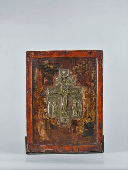 Icone, Grèce. Christ en croix en laiton repoussé...
