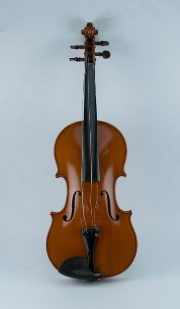 Violon de Léon MOUGENOT, portant une étiquette...