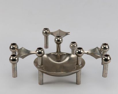 Fritz NAGEL (Xxe siècle). Bougeoir modulable...
