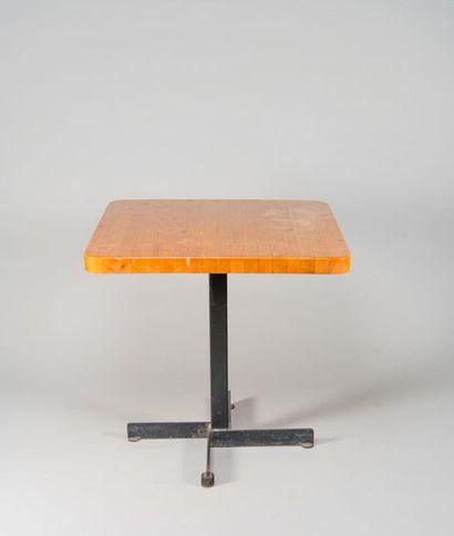 Charlotte PERRIAND (1903-1999). Table Carré...