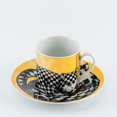 FORNASETTI. Service à café en porcelaine...