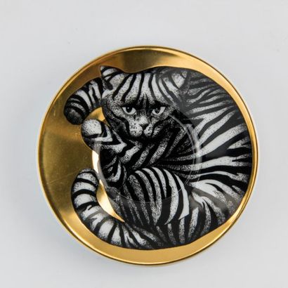 FORNASETTI. Service à café en porcelaine...