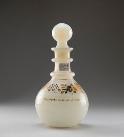 Deux carafes à l’espagnole :
1°/ Carafe à...