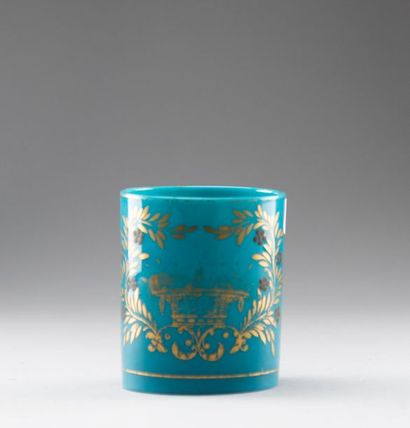 Gobelet droit en opaline de cristal turquoise...