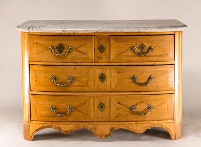 Commode en marqueterie d'encadrement et croisillons,...