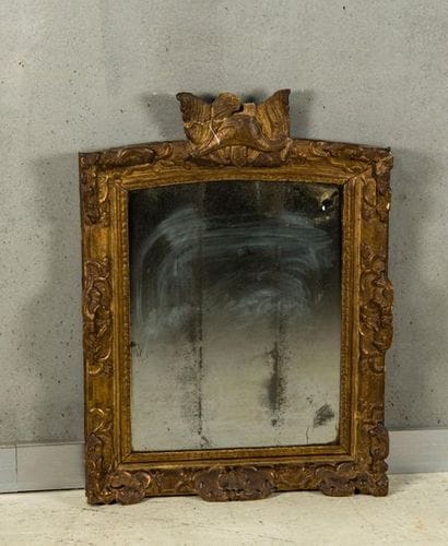Miroir, cadre en bois doré. XVIIIème siècle....