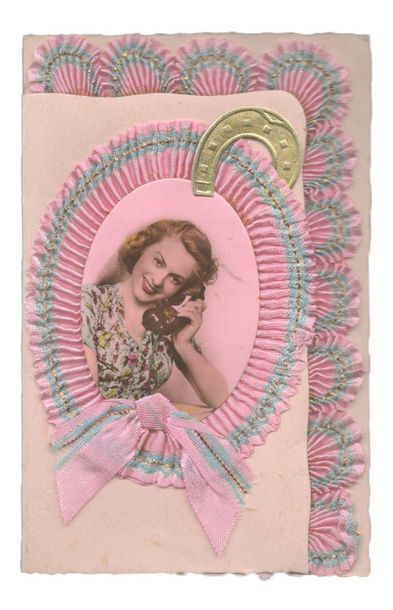 « Bonne année ». Carte postale (Chromolithographie gaufrée)....