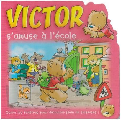 Victor s'amuse à l'école. Ouvre les fenêtres...