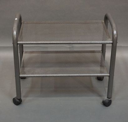 Table à roulettes en métal gris. 60x66x37...