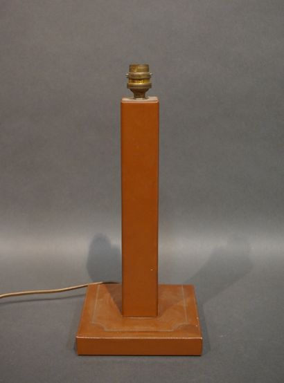 LE TANNEUR
Pied de lampe en cuir marron Le...
