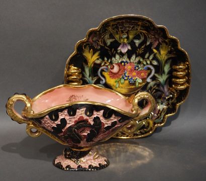 Plat et coupe en faïence polychrome (Coupe...