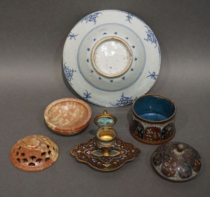 Coupe orientale en faïence (7x17,5 cm), brûle...