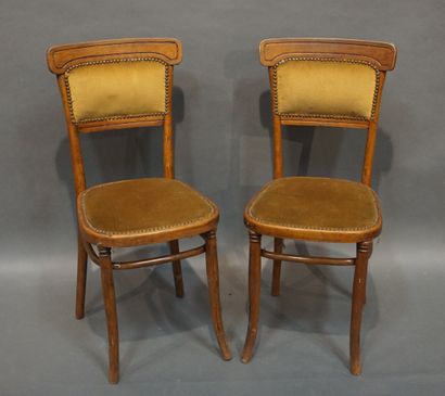 Mundus Vienna Austria
Ensemble de deux fauteuils...