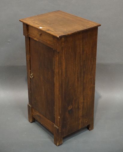 Chevet en bois naturel à une porte et un...
