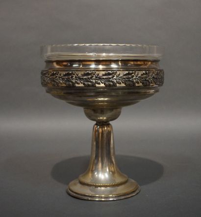 Coupe en métal argenté et cristal. 25 cm