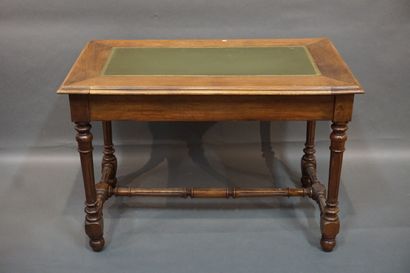 Bureau plat en bois naturel et bois de placage...