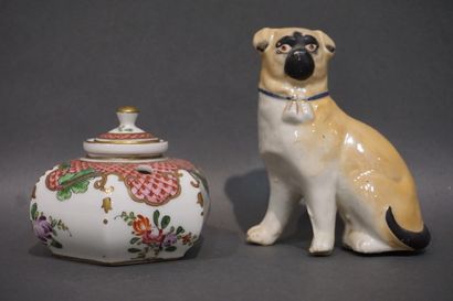 Carlin (12 cm) et encrier en porcelaine.