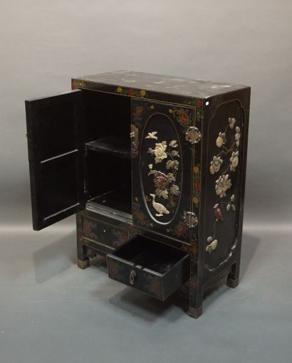 Small black lacquered Chinese cabinet, with...