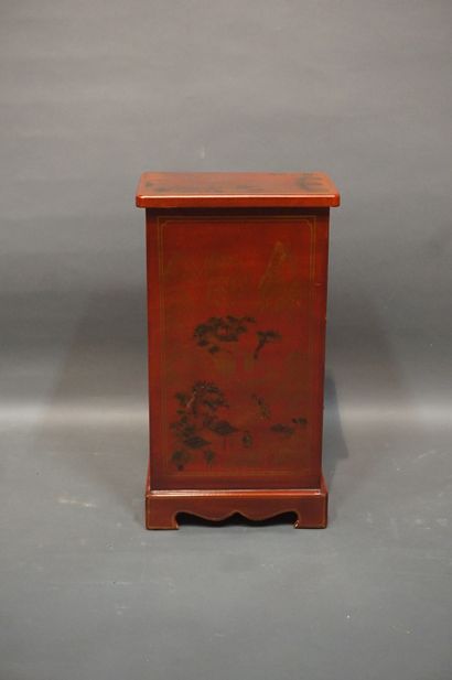 Small piece of Chinese furniture, red lacquered,...