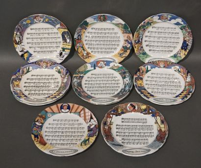 Eleven Sarreguemines earthenware plates 