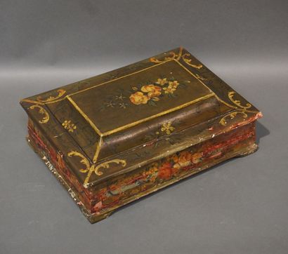 Painted wooden wig box (wear, missing parts)....
