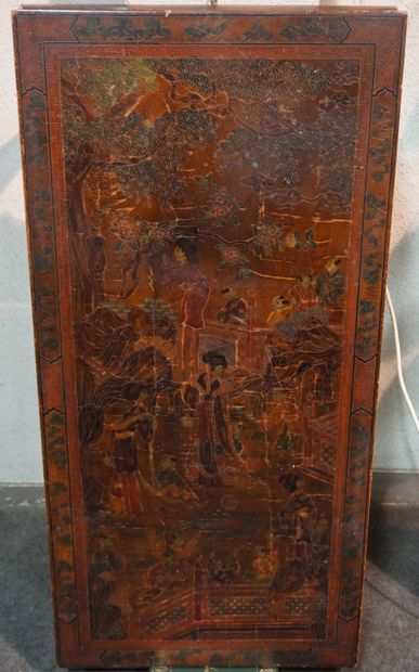 Asian coffee table in brown lacquered wood...