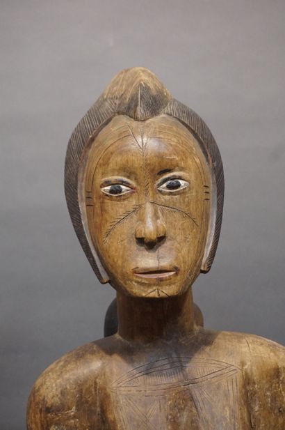 Large African statue in carved wood 