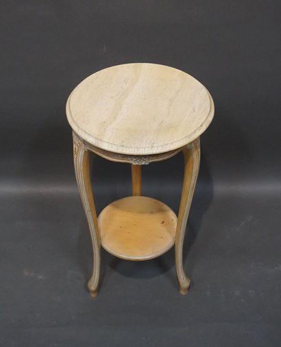 Round tripod pedestal table in ceruse wood...