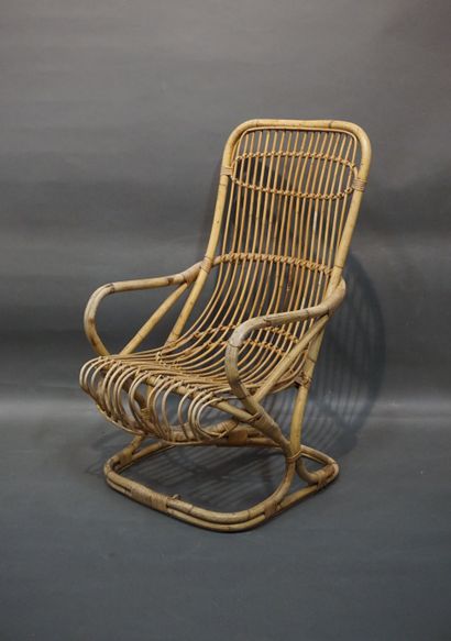 Rattan armchair (wear). 106x60x72 cm