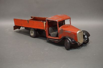 Citroën toy in red sheet metal: dump truck...
