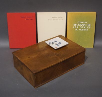 Veneer chest (wear, 12x42x27 cm). Three 