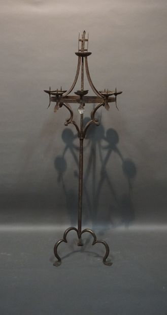 Large tripod wrought-iron piccierge in the...
