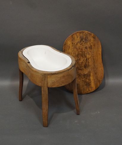Bidet in wood, zinc and earthenware. 41x33x48...