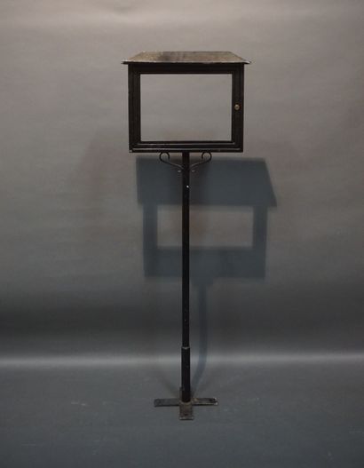 Black lacquered metal menu holder (wear)....